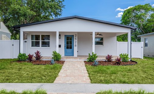 House in St. Petersburg, Florida, United States 1