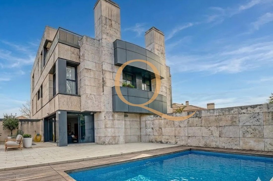 Townhouse in Hortaleza, Madrid, Spain 2 - 18329464