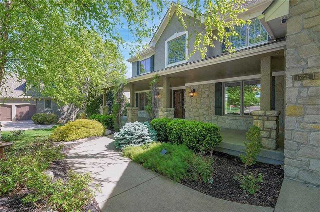 House in Overland Park, Kansas, United States 5 - 17801534