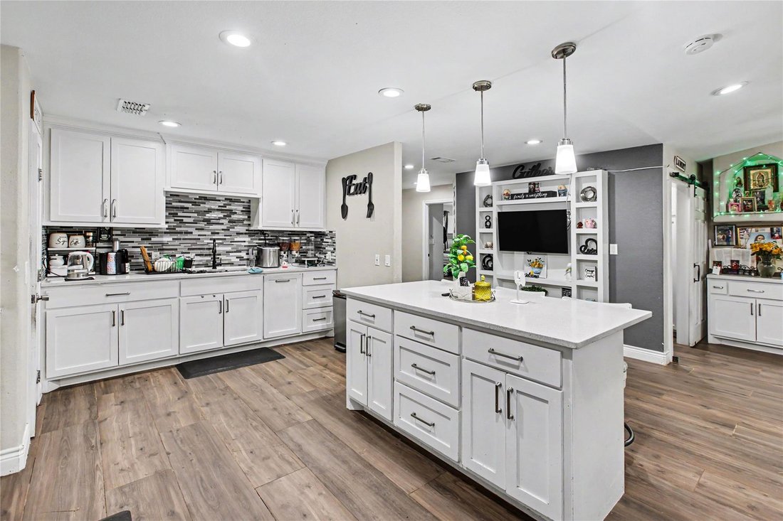 House in Conroe, Texas, United States 5 - 18331286
