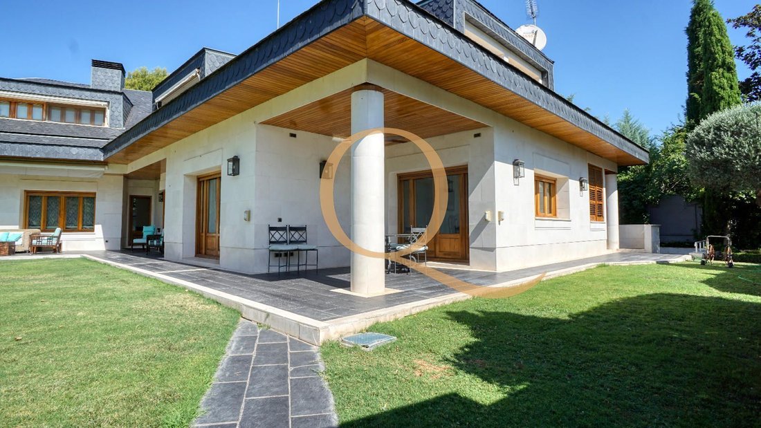 Chalet in Hortaleza, Madrid, Spain 4 - 18330399