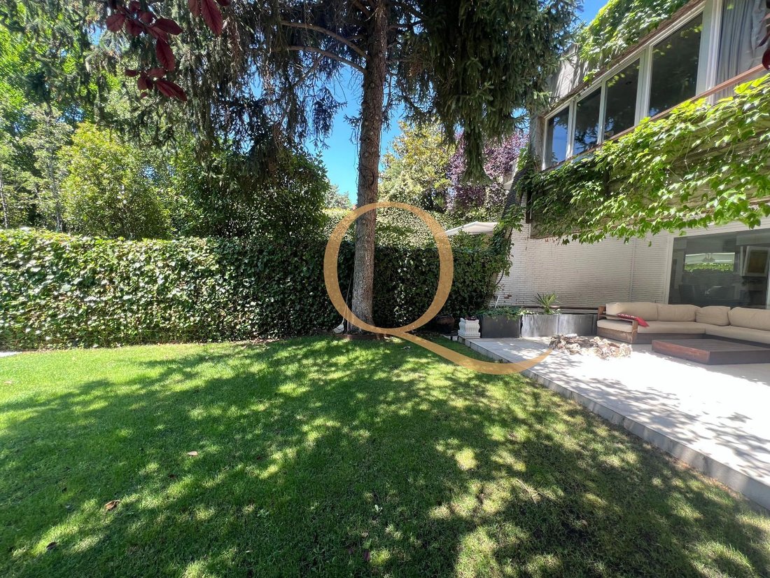 Townhouse in La Moraleja, Alcobendas, Comunidad de Madrid 4 - 18329595
