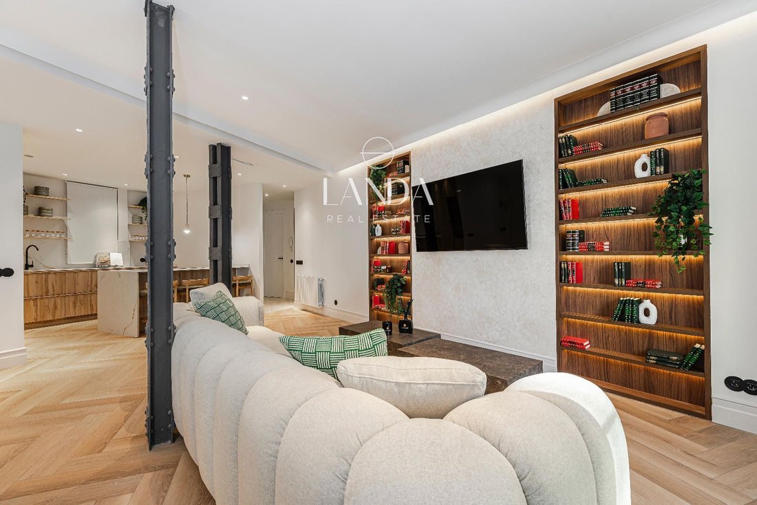 Apartment in Chamberi, Madrid, Spain 2 - 18330310
