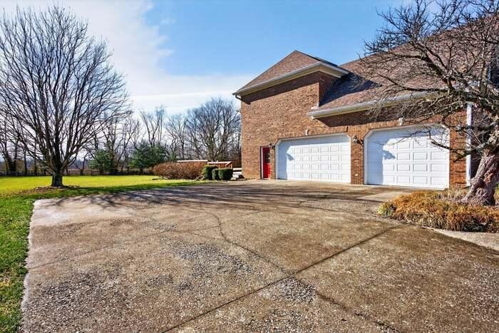 House in Versailles, Kentucky, United States 4 - 18329092