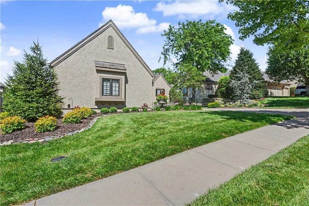 House in Leawood, Kansas, United States 2 - 18161752