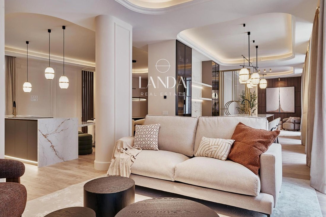 Appartamento a Centro, Madrid, Spagna 1 - 18330220
