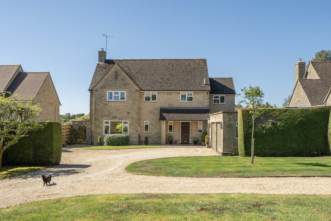 House in Shipton Oliffe, England 1 - 18331924