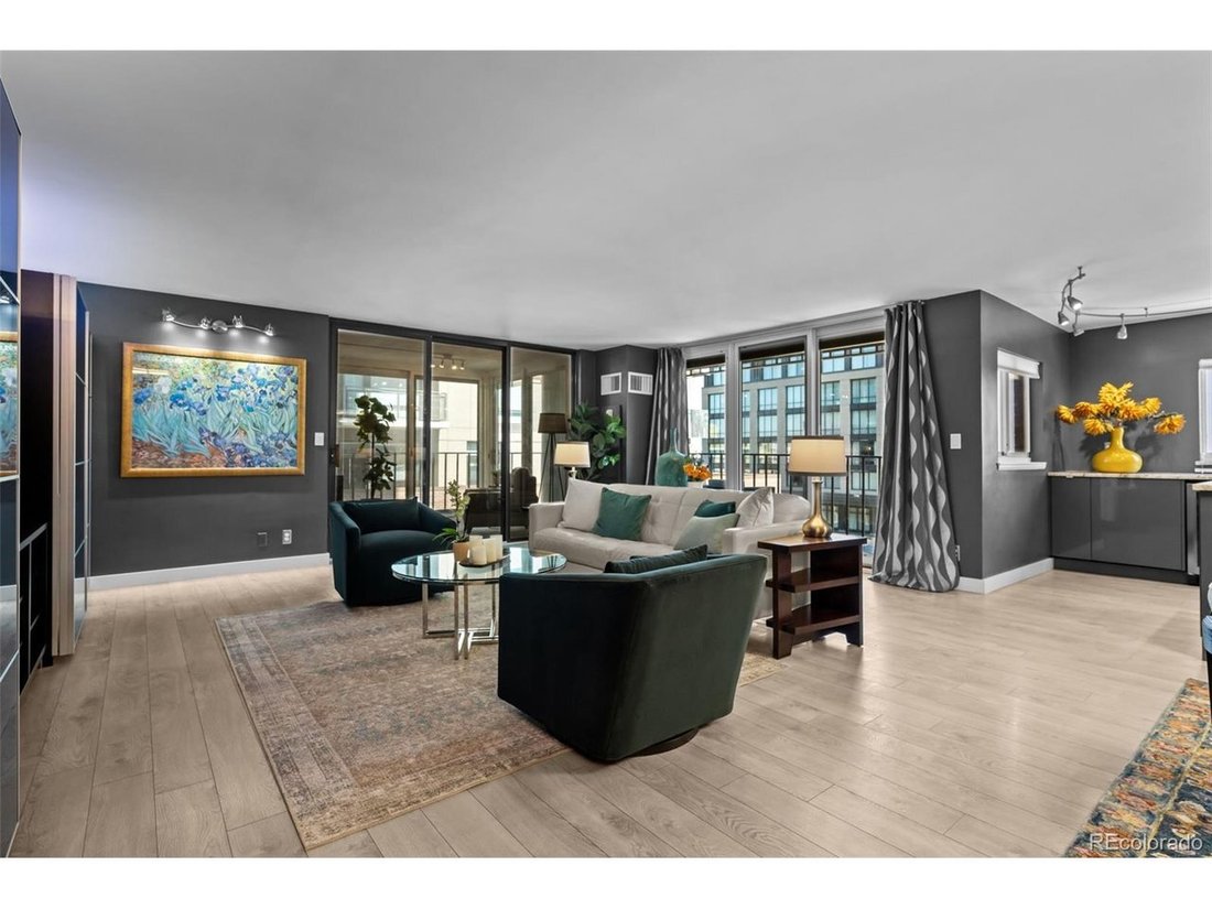 Condo in Denver, Colorado, United States 3 - 18330781