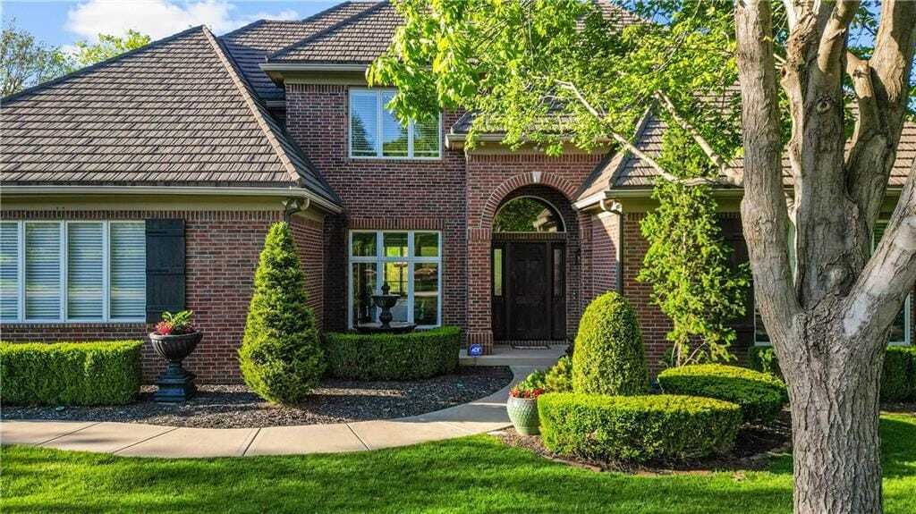 House in Leawood, Kansas, United States 2 - 17826135