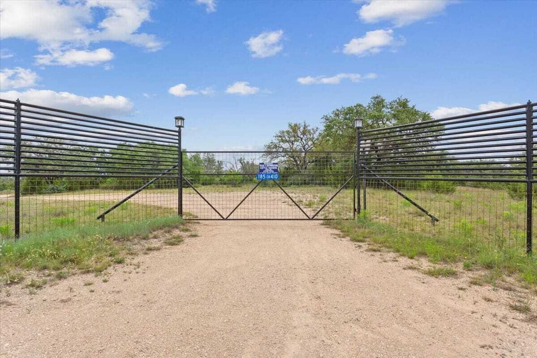 House in Goldthwaite, Texas, United States 3 - 17826283