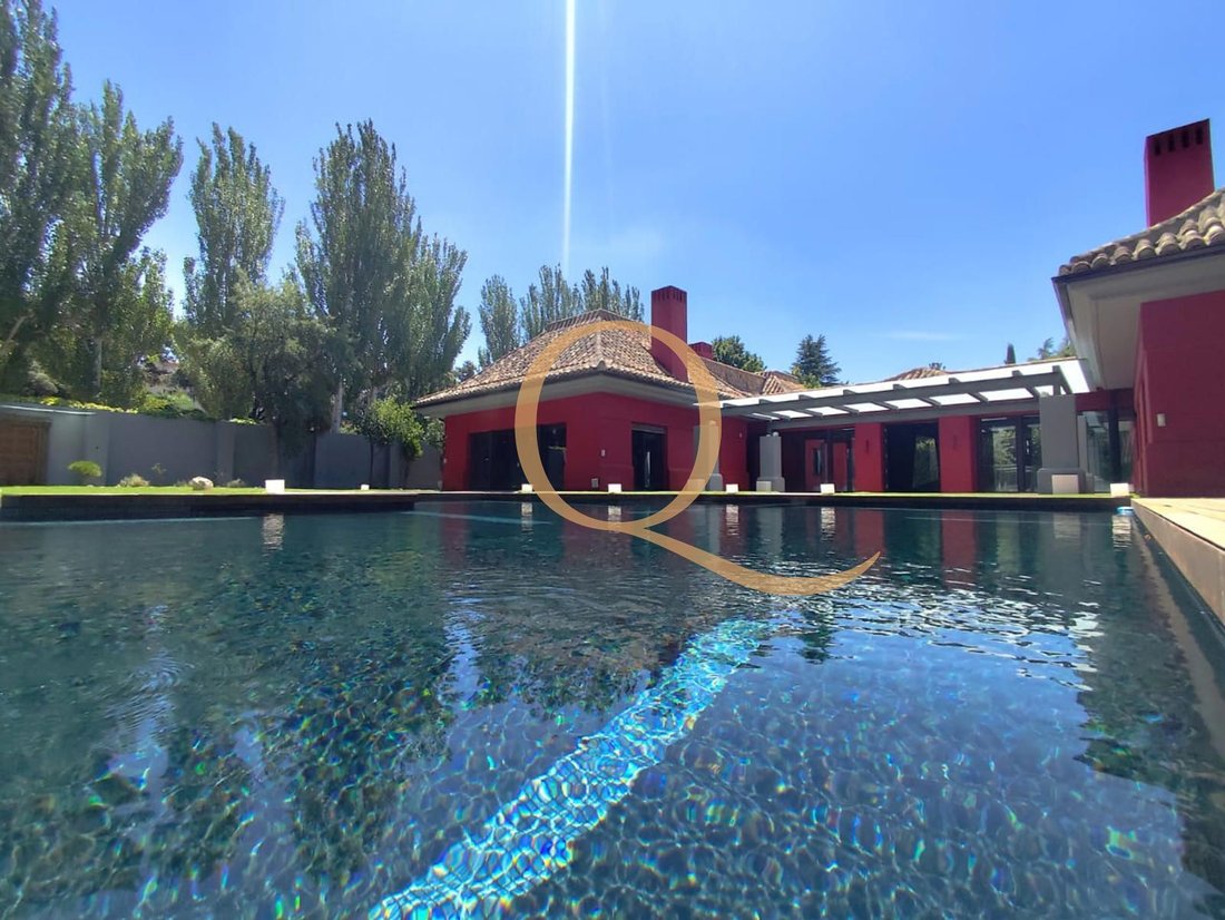 Chalet in La Moraleja, Alcobendas, Comunidad de Madrid 1 - 18329940