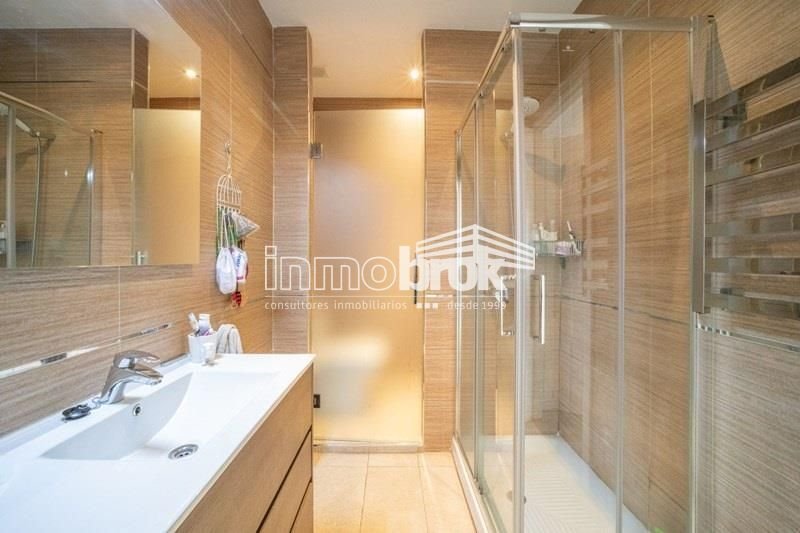 Apartment in Chamberi, Madrid, Spain 2 - 18329956