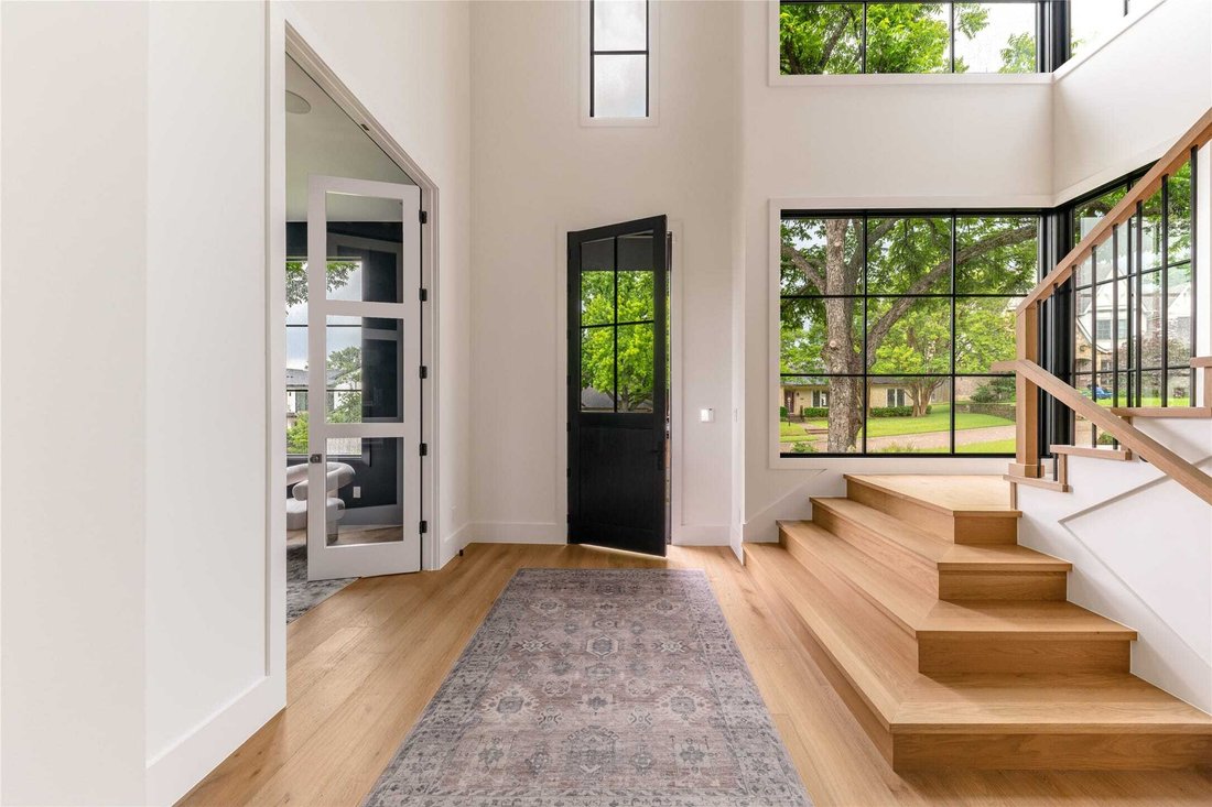 House in Dallas, Texas, United States 3 - 17877958