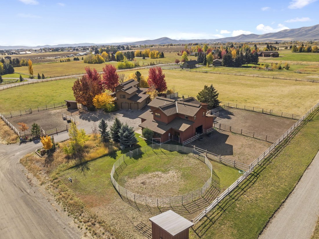 House in Bellevue, Idaho, United States 3 - 18304542