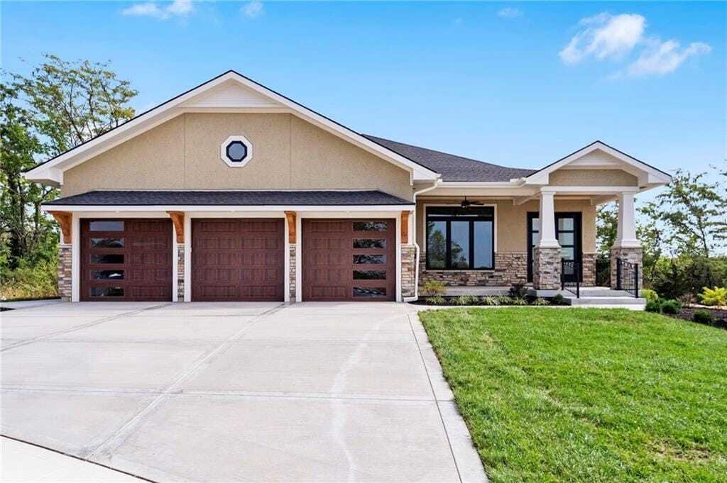 House in Olathe, Kansas, United States 2 - 16258853