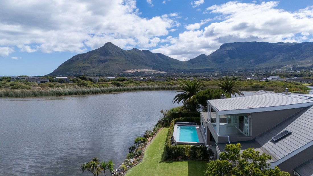 House in Noordhoek, Cape Town, South Africa 2 - 18332217