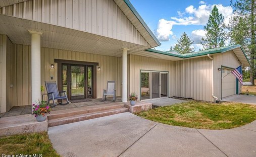 House in Spirit Lake, Idaho, United States 1