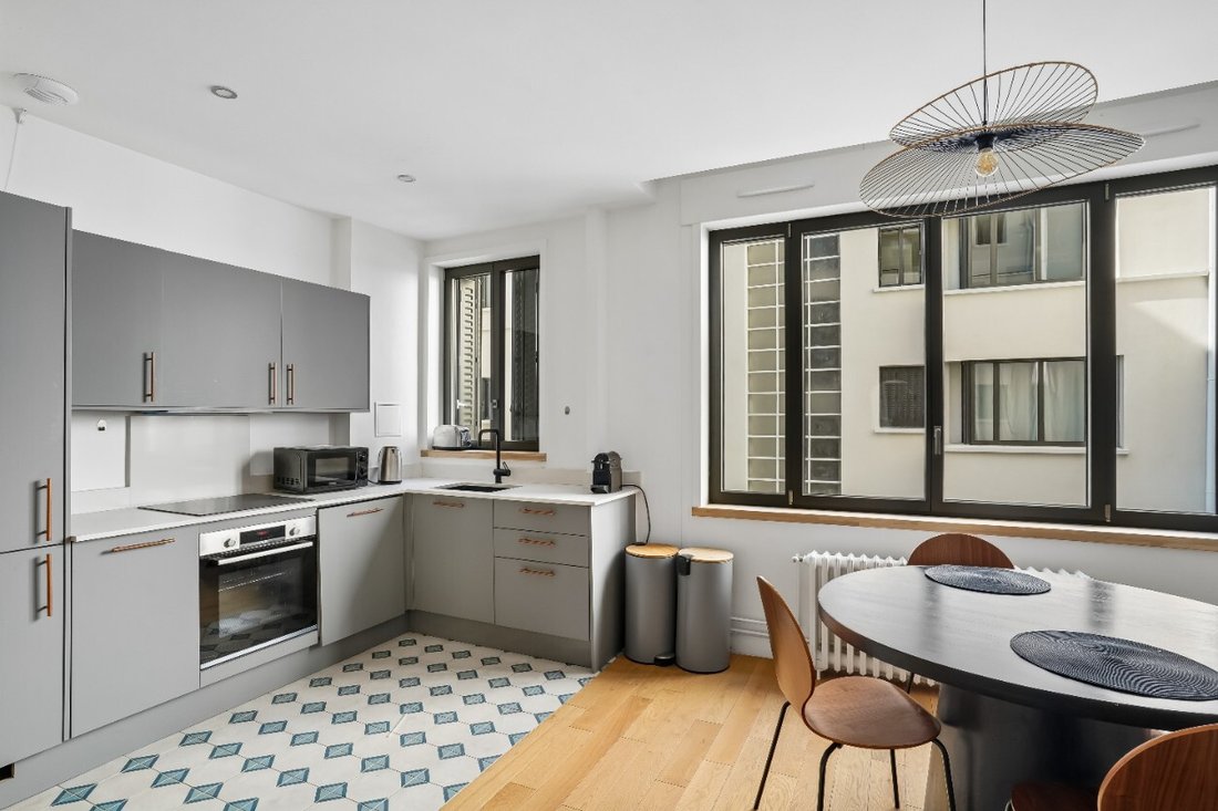 Apartment in Saint Philippe du Roule, Paris 8e Arrondissement, Paris 5 - 18329485