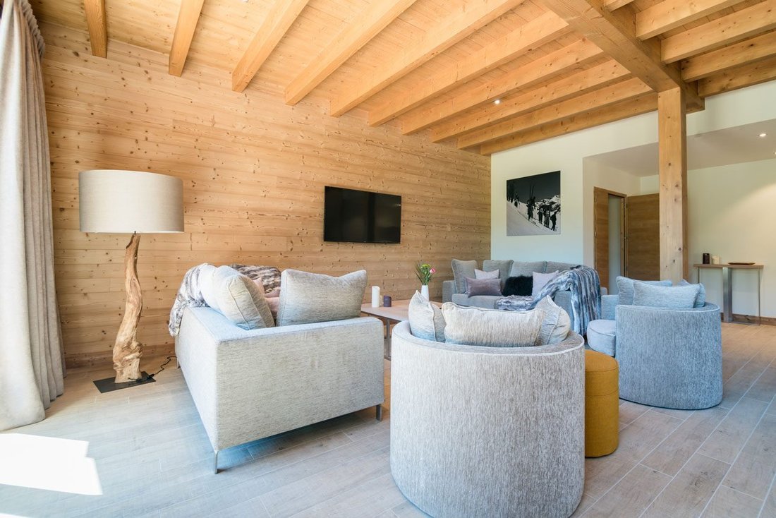 Chalet in Praz-sur-Arly, Auvergne-Rhône-Alpes, France 1 - 17460841