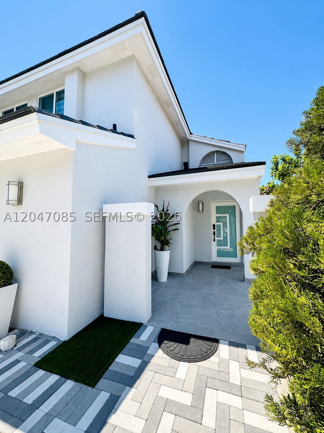 House in Hialeah, Florida, United States 3 - 18330626