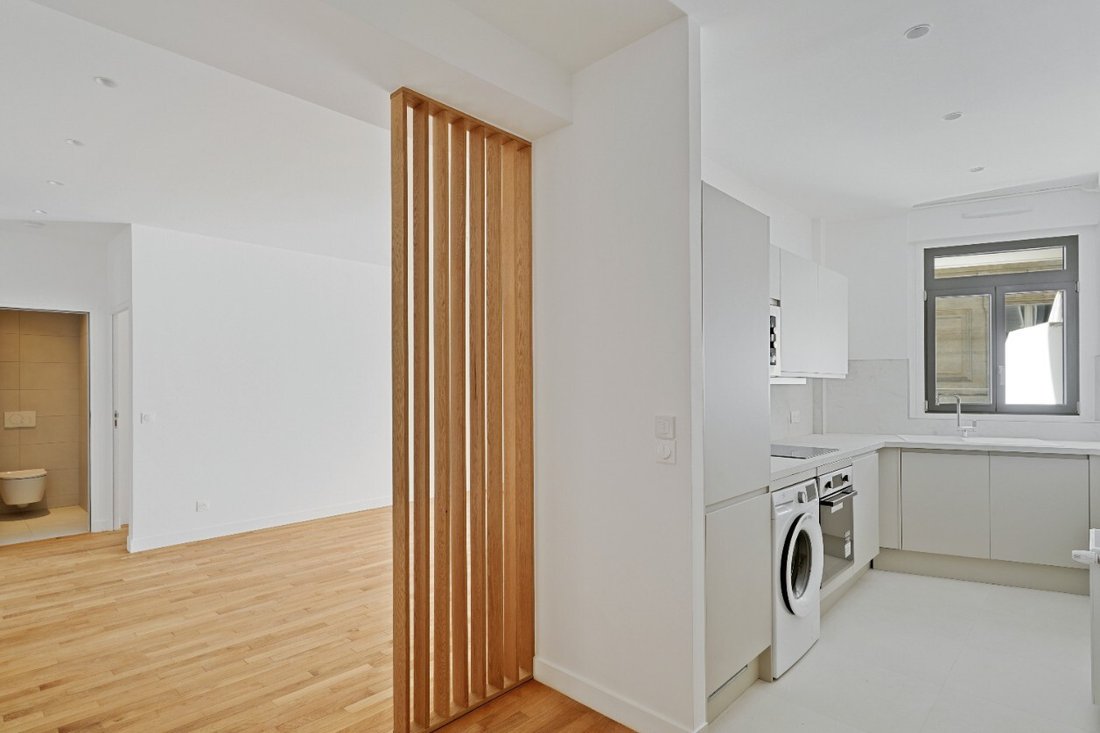 Apartment in Saint Philippe du Roule, Paris 8e Arrondissement, Paris 1 - 18329500