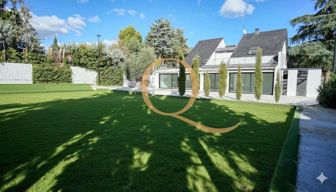 Chalet in La Moraleja, Alcobendas, Comunidad de Madrid 2 - 18330173