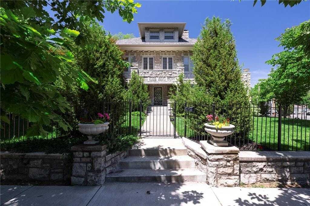 House in Kansas City, Missouri, United States 3 - 17995709