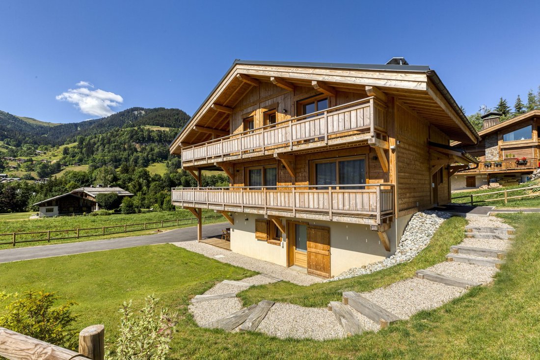 Chalet in Praz-sur-Arly, Auvergne-Rhône-Alpes, France 3 - 17536167