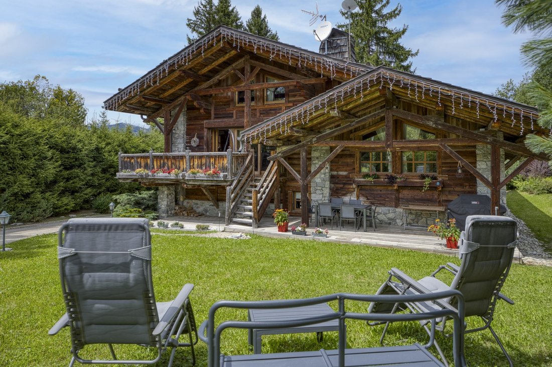 Chalet in Megève, Auvergne-Rhône-Alpes, France 1 - 16143980