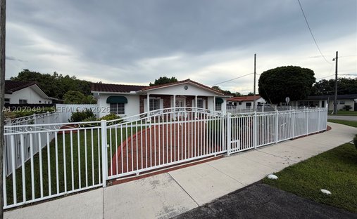 Maison à Miami, Floride, États-Unis 1