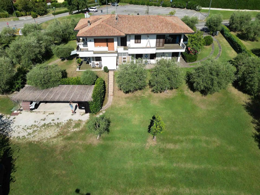 Villa in Padenghe sul Garda, Lombardy, Italy 4 - 18331852