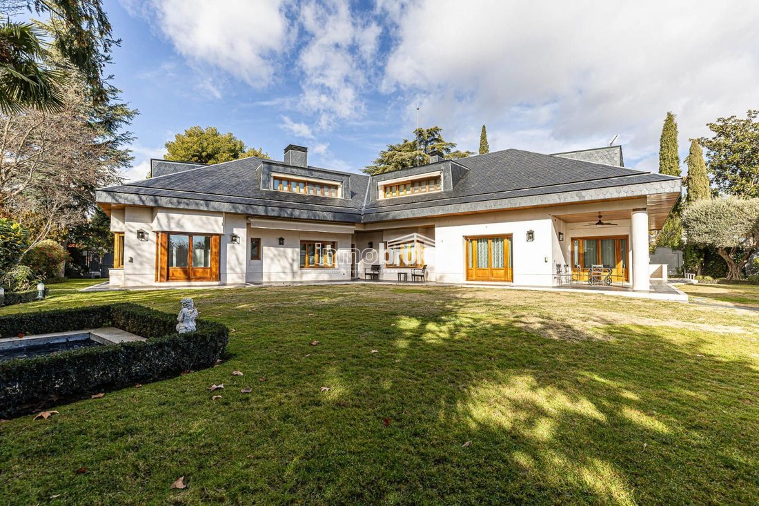 Chalet in Hortaleza, Madrid, Spain 1 - 18329609