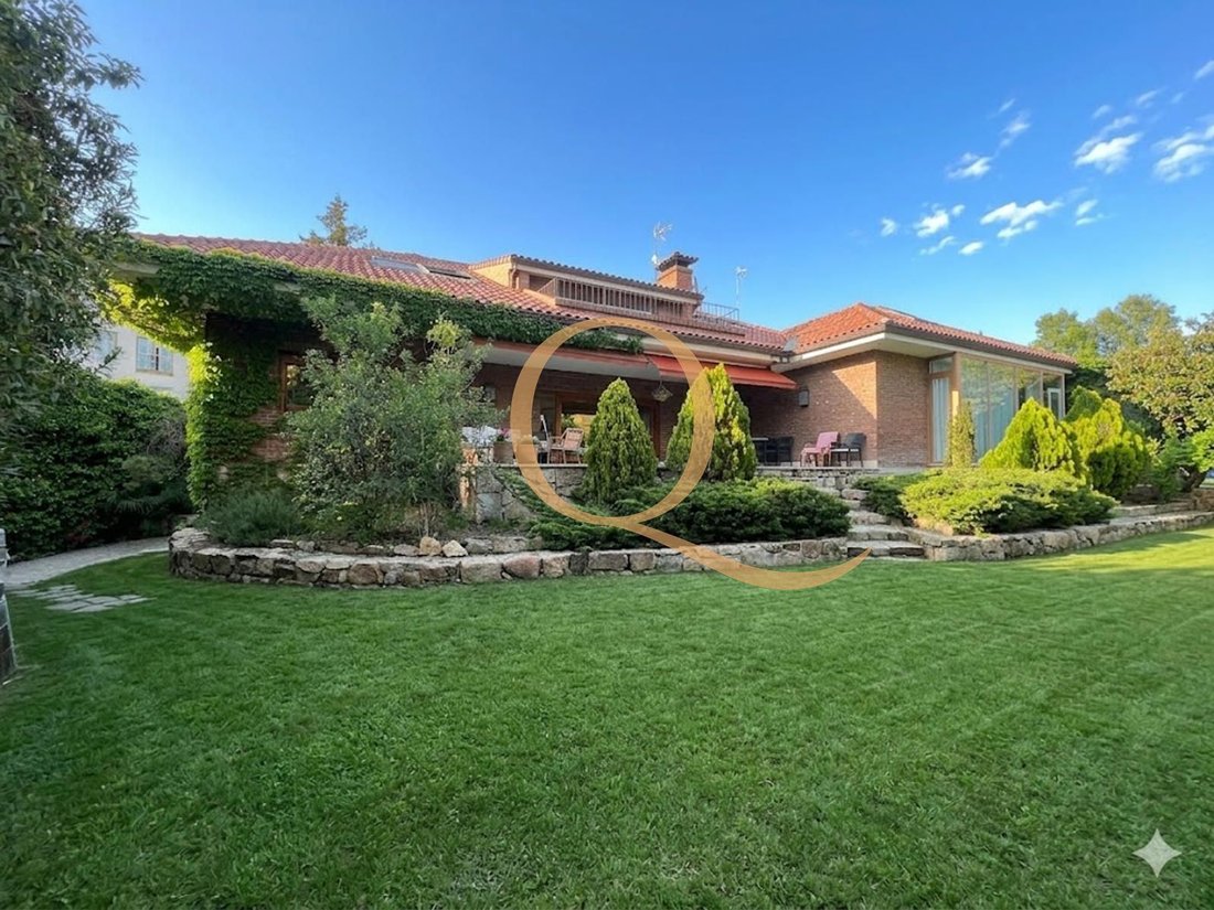 Chalet in La Moraleja, Alcobendas, Comunidad de Madrid 1 - 18330383