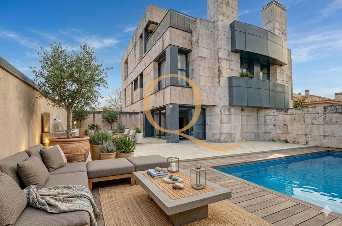Townhouse in Hortaleza, Madrid, Spain 1 - 18329464