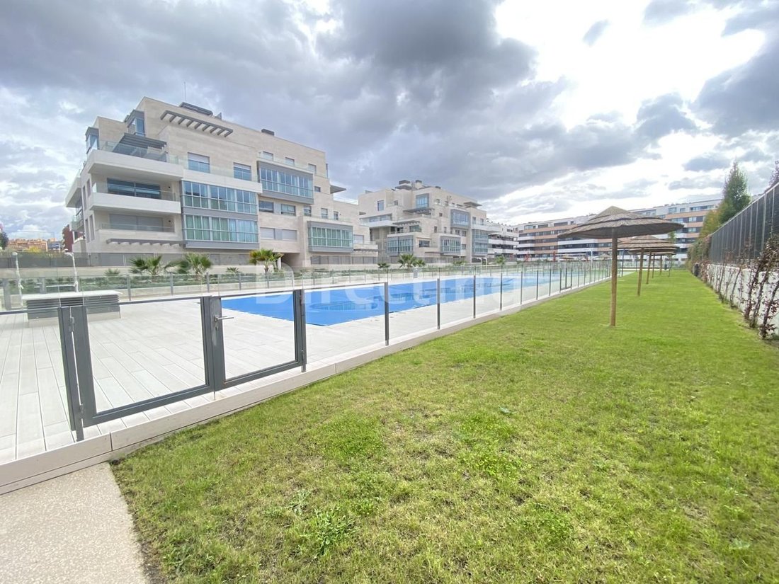 Apartment in Fuencarral-El Pardo, Madrid, Spain 3 - 18329590