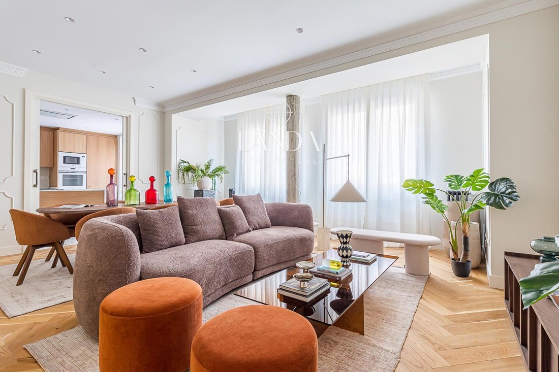Apartment in Tetuan, Madrid, Spain 1 - 18330252