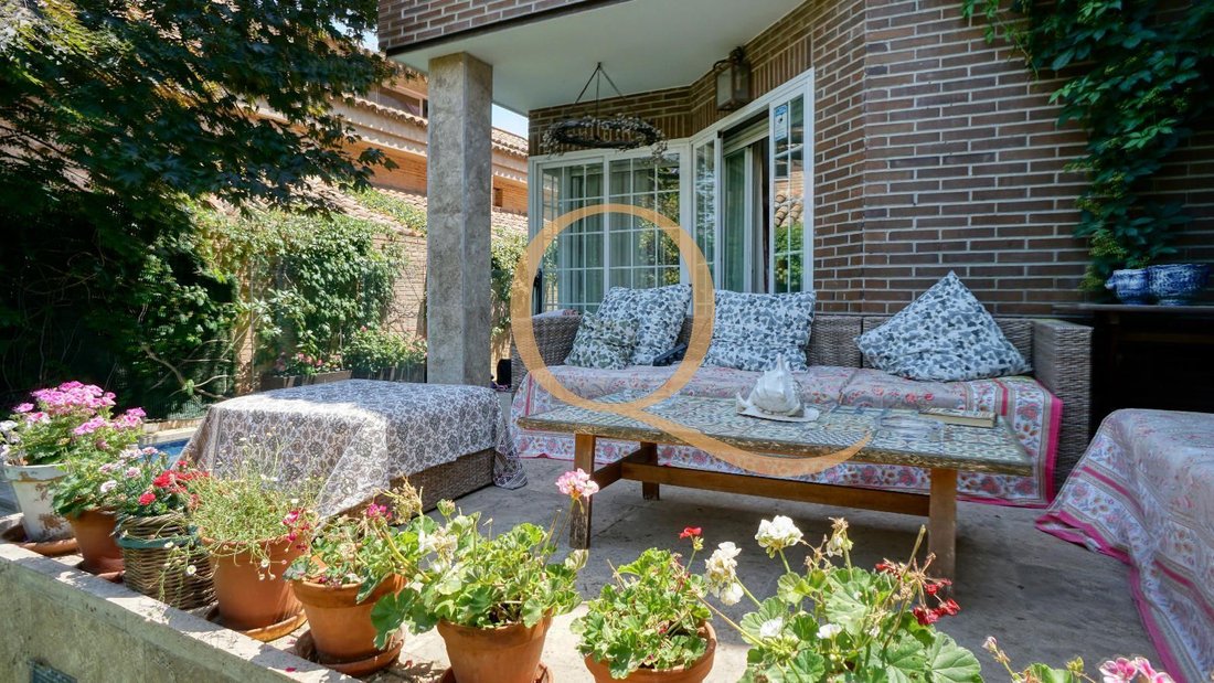Chalet in Hortaleza, Madrid, Spain 5 - 18330369