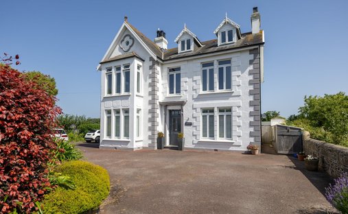 House in United Kingdom 1