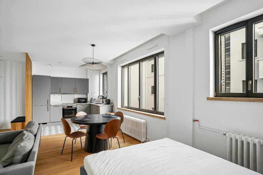 Apartment in Saint Philippe du Roule, Paris 8e Arrondissement, Paris 4 - 18329485