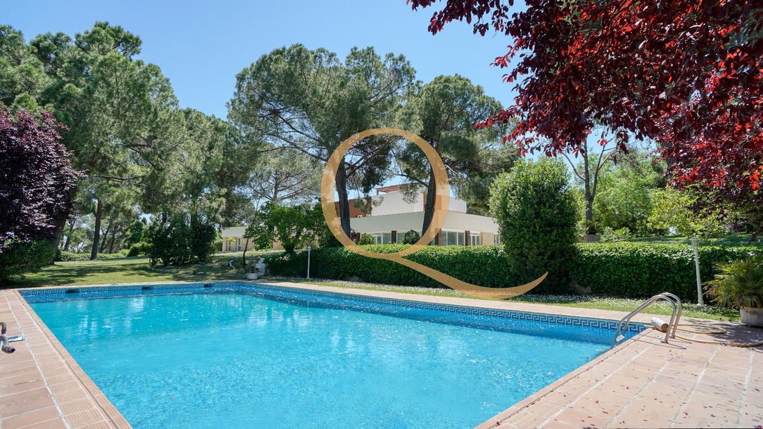 Chalet in La Moraleja, Alcobendas, Comunidad de Madrid 2 - 18330206