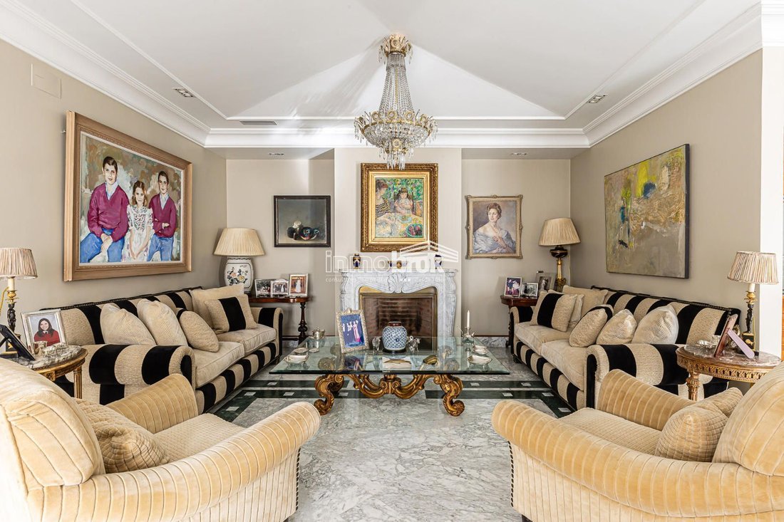 Chalet in Hortaleza, Madrid, Spain 5 - 18329609