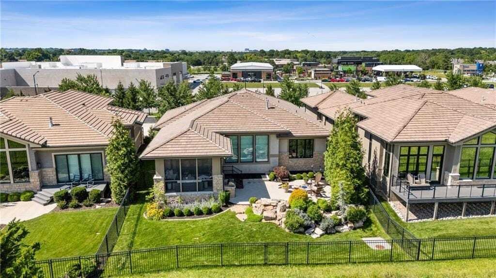 House in Overland Park, Kansas, United States 5 - 18097431