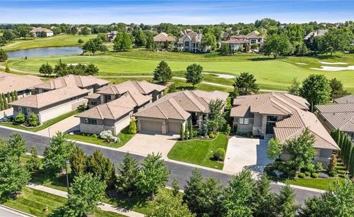 House in Overland Park, Kansas, United States 1