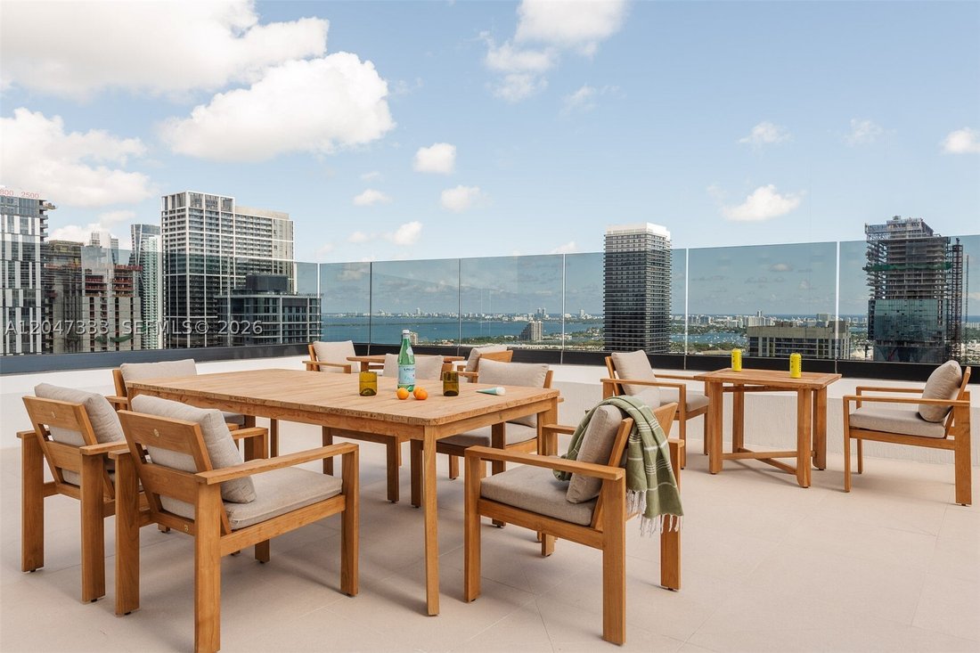 Condo in Miami, Florida, United States 1 - 18330572