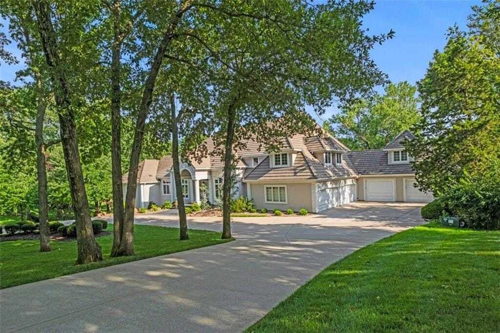 House in Lee's Summit, Missouri, United States 2 - 17995547