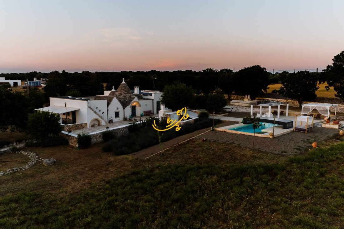 Chalet in Alberobello, Apulia, Italy 3 - 18332123