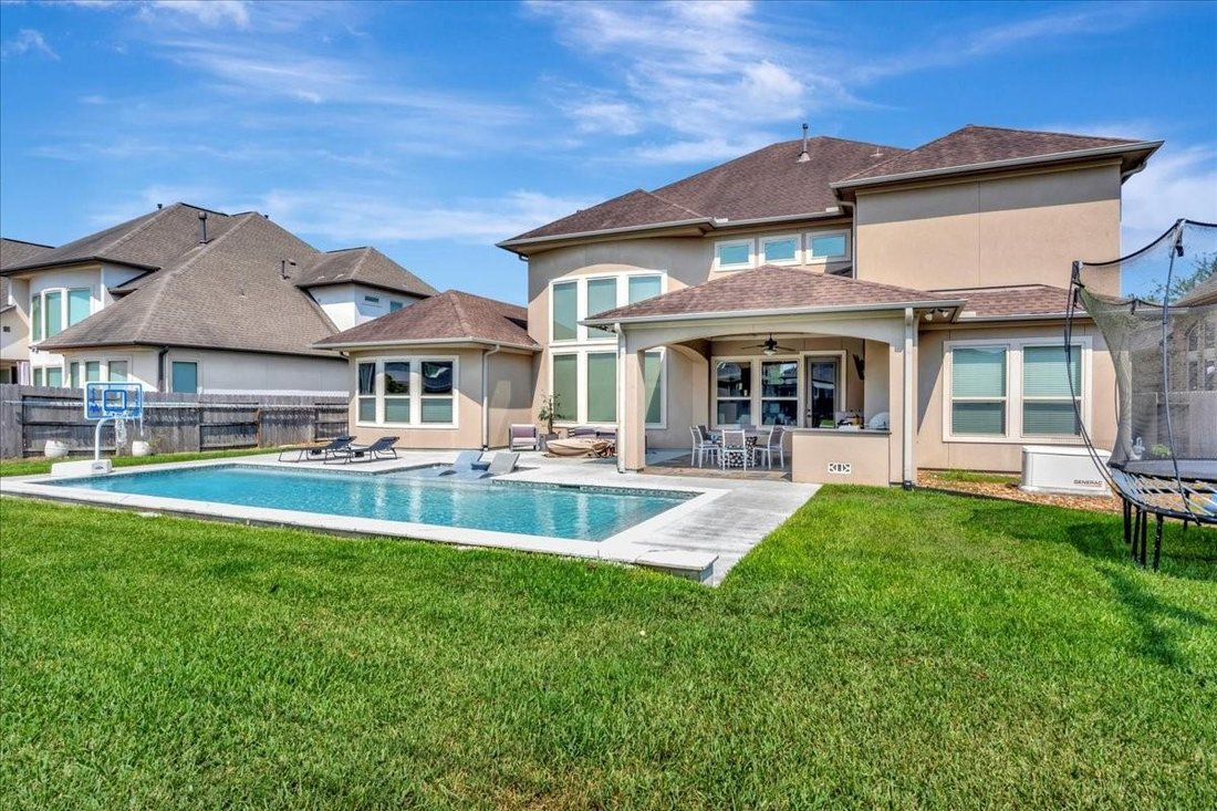 House in Friendswood, Texas, United States 2 - 18331327
