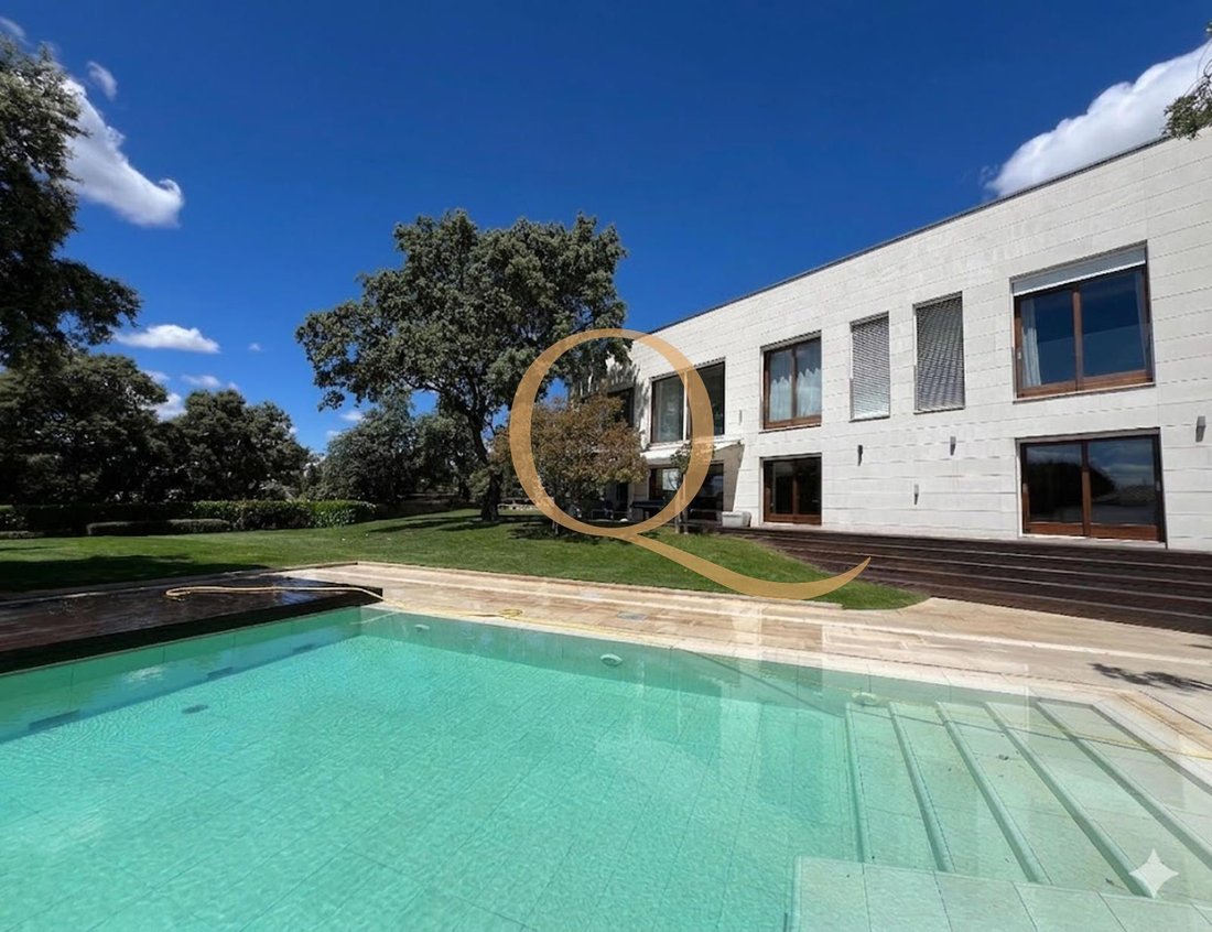 Chalet in La Moraleja, Alcobendas, Comunidad de Madrid 2 - 18330574