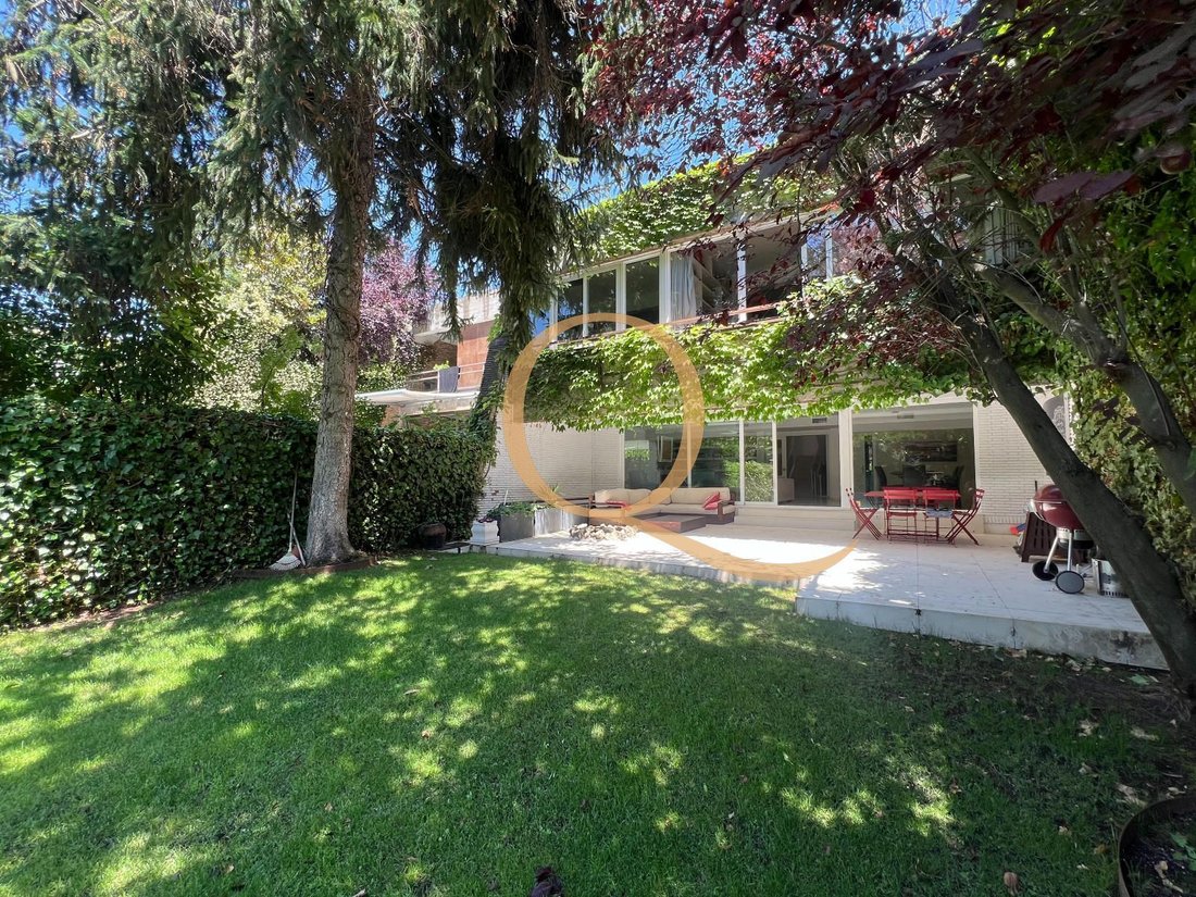 Townhouse in La Moraleja, Alcobendas, Comunidad de Madrid 1 - 18329595