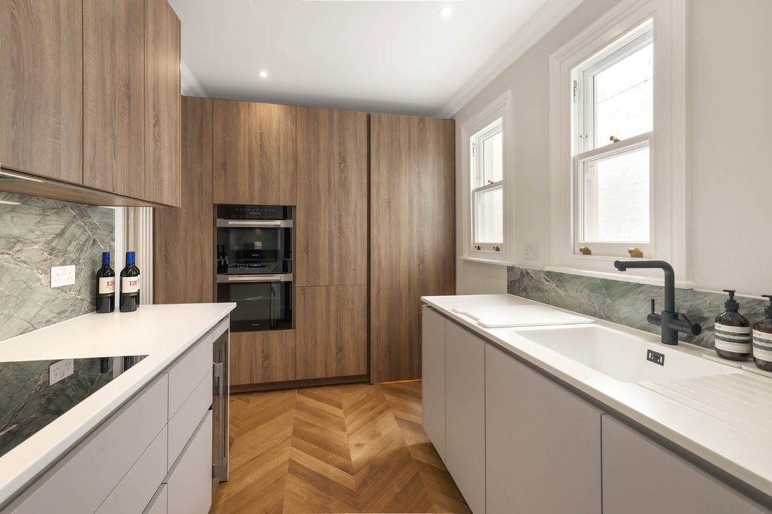 Apartment in Campden Hill, Kensington And Chelsea, England 4 - 18329286